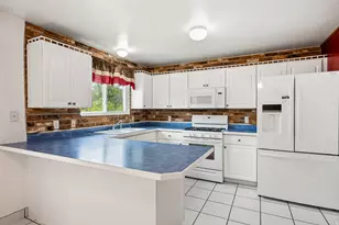 3774 S Marsha Dr W, West Valley, UT 84128 - Photo 10
