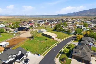 1755 N Olsen Wy, West Bountiful, UT 84087 - Photo 1