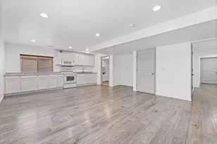 5355 W Halton Ln, West Valley, UT 84120 - Photo 14