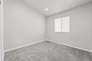 5355 W Halton Ln, West Valley, UT 84120 - Photo 12