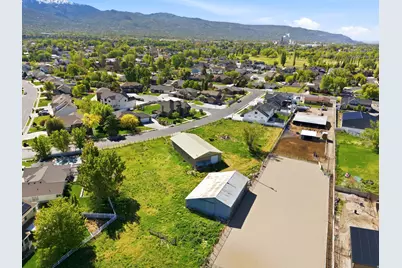 1685 N Olsen Way #801, West Bountiful, UT 84087 - Photo 4