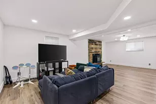 355 W 1700 S, Orem, UT 84058 - Photo 32