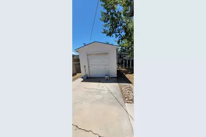 152 E 300 S, Nephi, UT 84648 - Photo 12