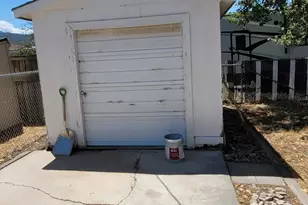 152 E 300 S, Nephi, UT 84648 - Photo 12