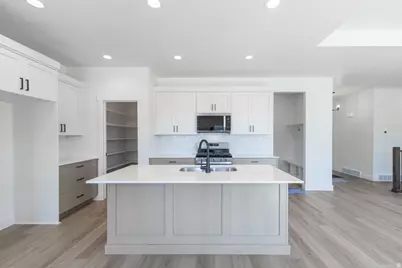 2911 N Galloway Ln #260, Plain City, UT 84404 - Photo 8