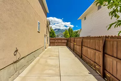 12542 S Stonebridge Cir E, Draper, UT 84020 - Photo 46