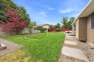 8889 S Silverstone Way, Sandy, UT 84093 - Photo 20