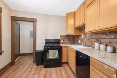 2122 Monroe Blvd, Ogden, UT 84401 - Photo 20