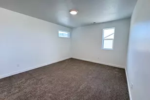 2613 N Scarlet Rd, Eagle Mountain, UT 84005 - Photo 24