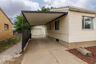 186 W 4800 S, Washington Terrace, UT 84405 - Photo 4