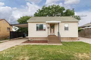 186 W 4800 S, Washington Terrace, UT 84405 - Photo 1