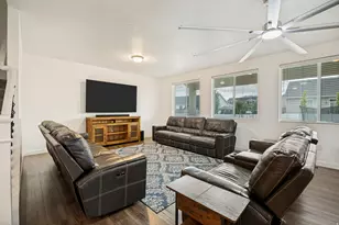 6076 S 4400 W, Hooper, UT 84315 - Photo 18