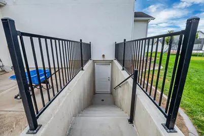 6076 S 4400 W, Hooper, UT 84315 - Photo 6