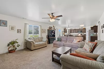 592 W 650 S, Springville, UT 84663 - Photo 8