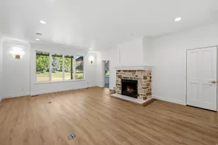12 W Village Cir, Midway, UT 84049 - Photo 2