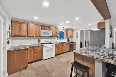 1871 E 4675 S, Holladay, UT 84117 - Photo 8
