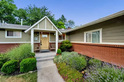 1871 E 4675 S, Holladay, UT 84117 - Photo 4
