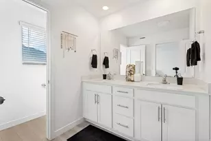 10027 N Featherstone Dr E, Highland, UT 84003 - Photo 16