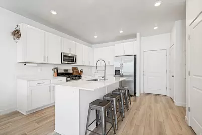 10027 N Featherstone Dr E, Highland, UT 84003 - Photo 10