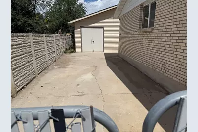 2492 W Tierra Rose Dr S, Taylorsville, UT 84129 - Photo 8