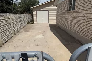 2492 W Tierra Rose Dr S, Taylorsville, UT 84129 - Photo 8