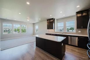7852 S 5440 W, West Jordan, UT 84081 - Photo 4