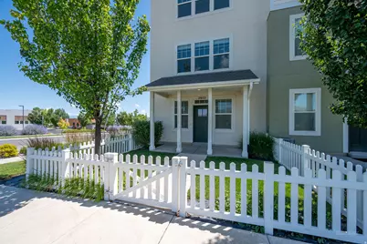 7852 S 5440 W, West Jordan, UT 84081 - Photo 2