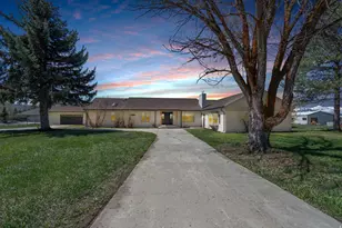 567 S 8850 E, Huntsville, UT 84317 - Photo 1