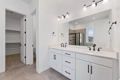 889 W Meadowside Dr #236, Saratoga Springs, UT 84045 - Photo 4