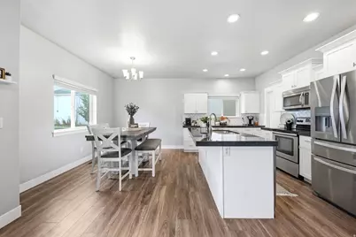 7471 N Hutch Ln, Eagle Mountain, UT 84005 - Photo 10