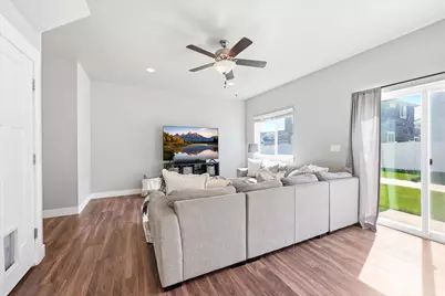 7471 N Hutch Ln, Eagle Mountain, UT 84005 - Photo 8