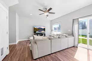 7471 N Hutch Ln, Eagle Mountain, UT 84005 - Photo 8
