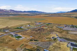 5429 W 19840 N, Plymouth, UT 84330 - Photo 36