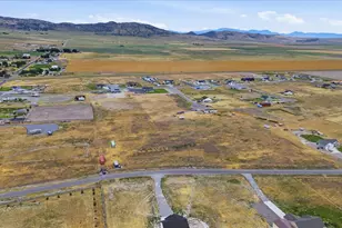 5429 W 19840 N, Plymouth, UT 84330 - Photo 32