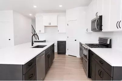 1004 W Paramount Cv S #315, Riverdale, UT 84405 - Photo 10