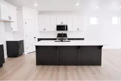 1004 W Paramount Cv S #315, Riverdale, UT 84405 - Photo 8