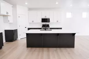 1004 W Paramount Cv S, Riverdale, UT 84405 - Photo 8