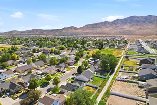 1836 E Canary Way S, Eagle Mountain, UT 84005 - Photo 28