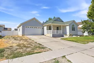 1836 E Canary Way S, Eagle Mountain, UT 84005 - Photo 30