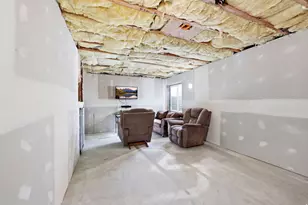 1836 E Canary Way S, Eagle Mountain, UT 84005 - Photo 16