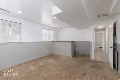 606 S 925 E, Layton, UT 84041 - Photo 22
