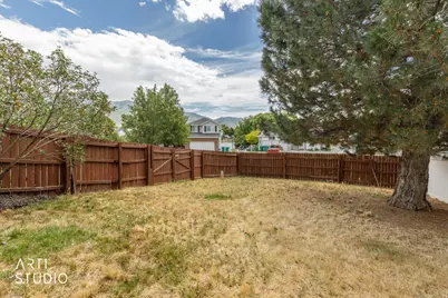 606 S 925 E, Layton, UT 84041 - Photo 34