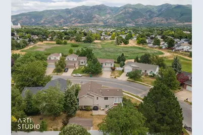 606 S 925 E, Layton, UT 84041 - Photo 38