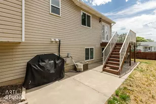 606 S 925 E, Layton, UT 84041 - Photo 30