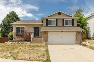 606 S 925 E, Layton, UT 84041 - Photo 1