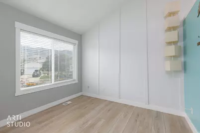 606 S 925 E, Layton, UT 84041 - Photo 10