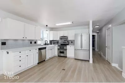 606 S 925 E, Layton, UT 84041 - Photo 12
