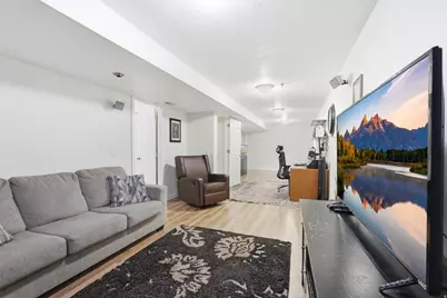 38 S 1300 E, Hyrum, UT 84319 - Photo 22