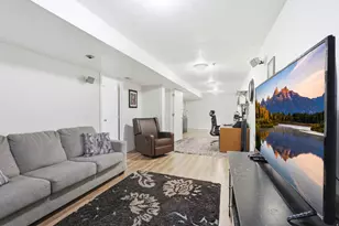 38 S 1300 E, Hyrum, UT 84319 - Photo 22