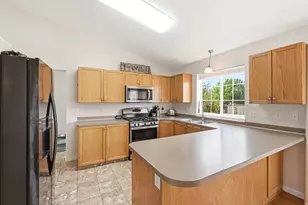 38 S 1300 E, Hyrum, UT 84319 - Photo 8